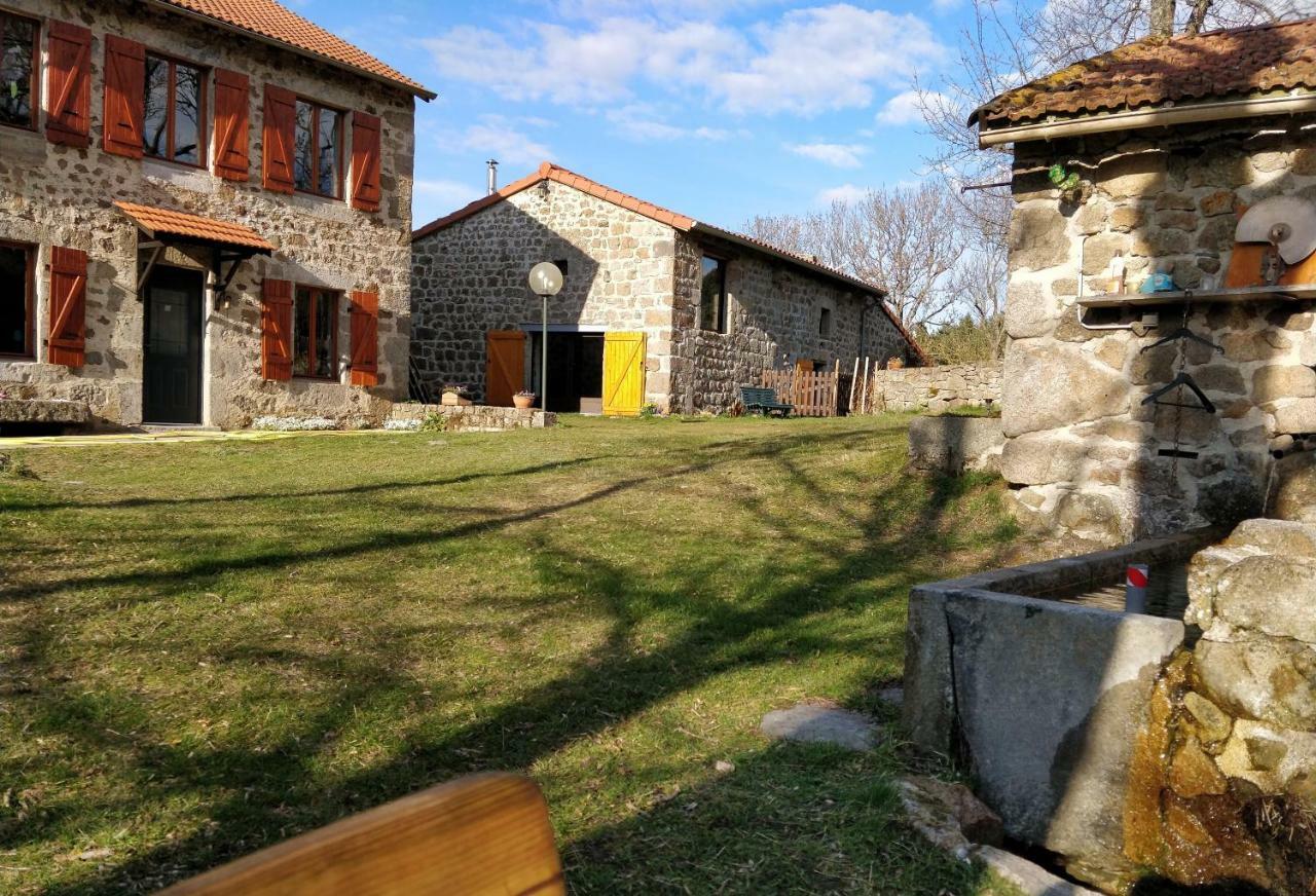 Les Fayettes Hotel Montregard Buitenkant foto