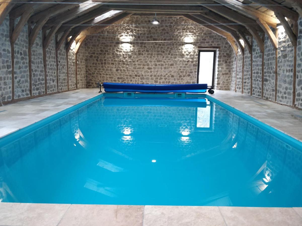 Les Fayettes Hotel Montregard Buitenkant foto