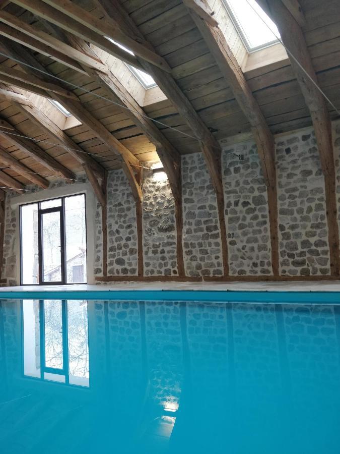 Les Fayettes Hotel Montregard Buitenkant foto